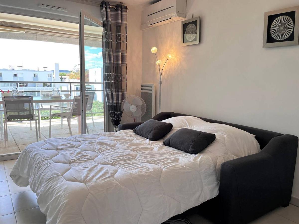Charmant T2 Climatise Avec Grande Terrasse, Piscine Et Parking Privatif, Proche Plage Et Commerces. - Fr-1-251-441 Le Lavandou Eksteriør billede